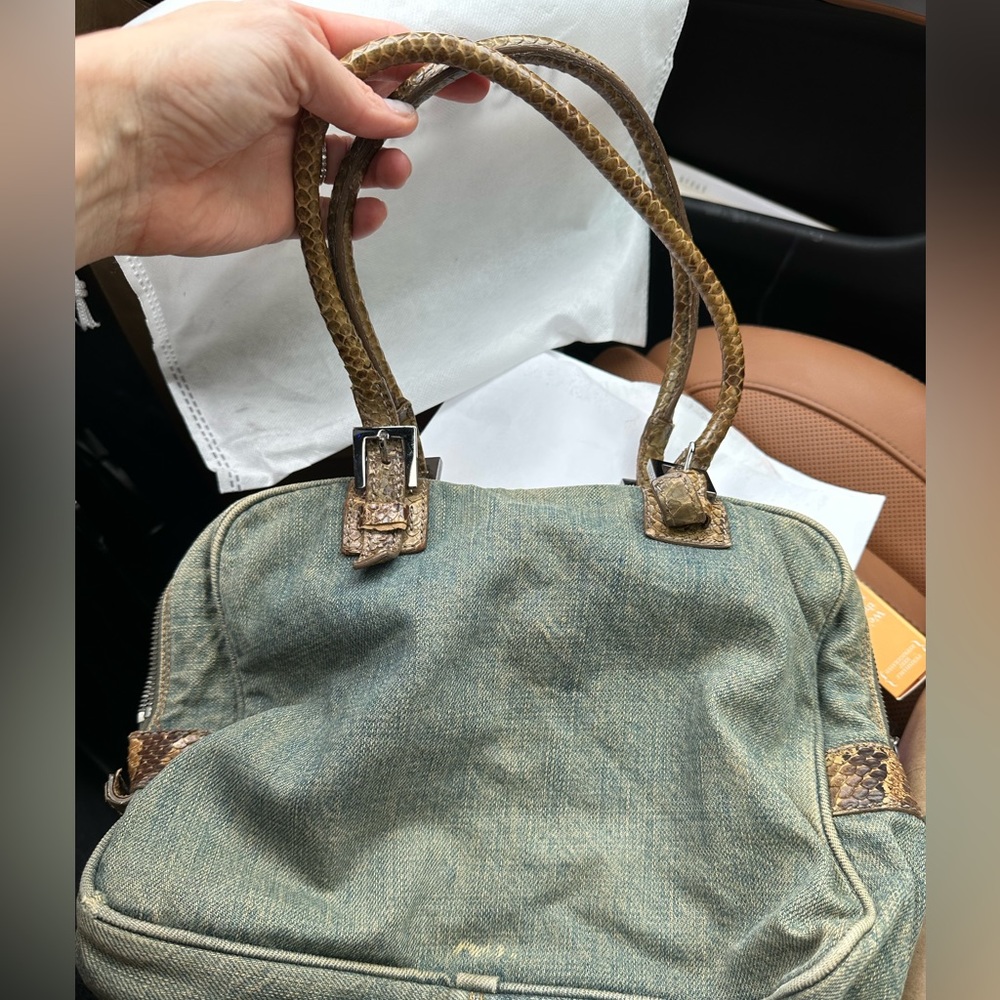 Original Fendi Jean with crocodile leather.